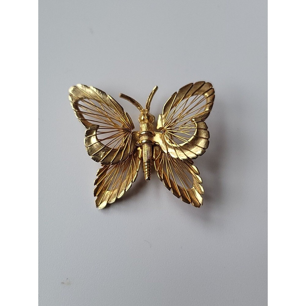 ESTATE VINTAGE MONET BUTTERFLY BROOCH PIN SIGNED GOLD WIRE No Signs Of Wear